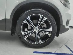 Volvo XC40 T4 AWD Smart Remote Luxury Edition - ფოტო 6