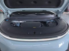 Li Auto L6 Max Smart Refresh Edition - ფოტო 10
