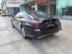 Lexus LS 500h Luxury - ფოტო 17
