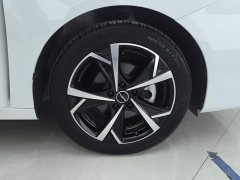 SAIC MG i5 1.5L CVT Prestige - ფოტო 4