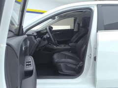 SAIC MG i5 1.5L CVT Prestige - ფოტო 7