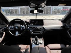 BMW 5 Series 530Li Luxury Edition Premium Package - ფოტო 9