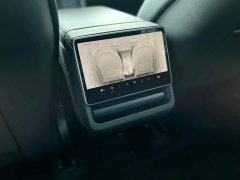 Tesla Model Y Rear-Wheel Drive - ფოტო 8