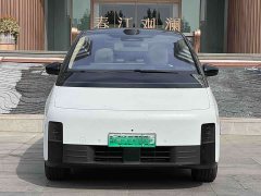 Li Auto MEGA Home Family Edition - ფოტო 1