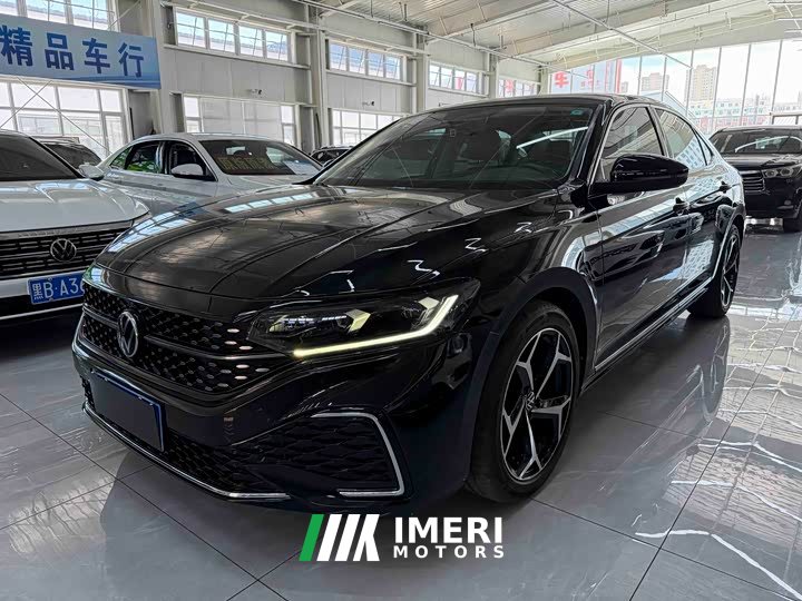 Volkswagen Passat 280TSI Elite - ავტომობილი ჩინეთიდან