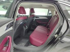 FAW Hongqi H5 PHEV 2025 130 Super Hybrid Edition - ფოტო 11