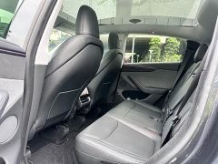 Tesla Model Y Rear-Wheel Drive - ფოტო 15