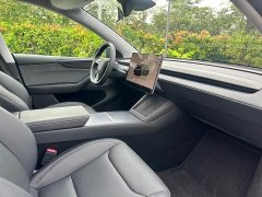 Tesla Model Y Rear-Wheel Drive - ფოტო 8