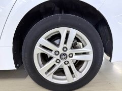 Toyota Corolla Hybrid 1.8H E-CVT Base - ფოტო 14