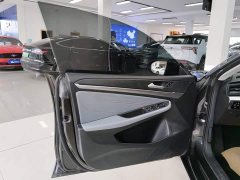 Volkswagen Lingdu L 280TSI DSG Dazzling Red Edition - ფოტო 7