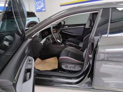 Volkswagen Lingdu L 280TSI DSG Dazzling Red Edition - ფოტო 9