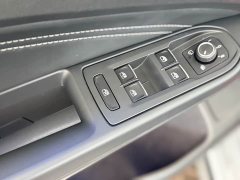 Volkswagen Golf 280TSI DSG R-Line 50th Anniversary Edition - ფოტო 18