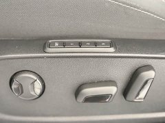 Volkswagen Golf 280TSI DSG R-Line 50th Anniversary Edition - ფოტო 19