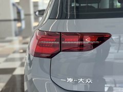 Volkswagen Golf 280TSI DSG R-Line 50th Anniversary Edition - ფოტო 8