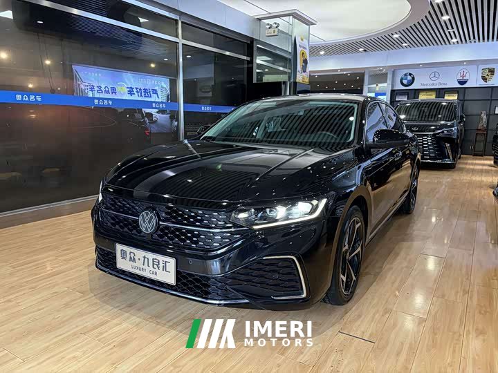 Volkswagen Passat 330TSI Starry Sky Elite - ავტომობილი ჩინეთიდან