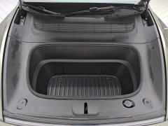 Tesla Model Y Long Range All-Wheel Drive - ფოტო 10
