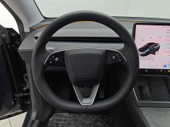 Tesla Model Y Long Range All-Wheel Drive - ფოტო 15