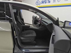 Tesla Model Y Long Range All-Wheel Drive - ფოტო 8