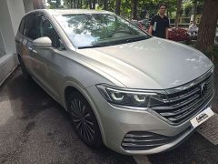 Volkswagen Viloran 380TSI Prestige - ფოტო 1