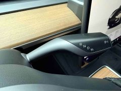 Tesla Model 3 Rear-Wheel Drive - ფოტო 17