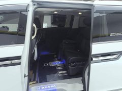 Honda Odyssey 2022 2.0L e:HEV Luxury - ფოტო 11