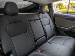 Tesla Model Y Rear-Wheel Drive - ფოტო 17