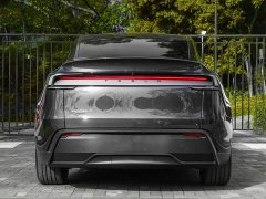 Tesla Model Y Rear-Wheel Drive - ფოტო 5