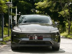 Tesla Model Y Rear-Wheel Drive - ფოტო 2