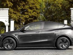 Tesla Model Y Rear-Wheel Drive - ფოტო 7