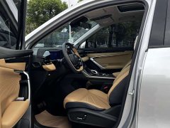 Geely Boyue L 2023 1.5TD DCT Luxury - ფოტო 11