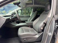 Tesla Model Y Rear-Wheel Drive - ფოტო 13