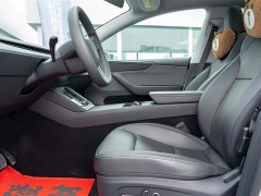 Tesla Model Y Rear-Wheel Drive - ფოტო 10