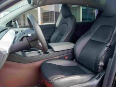 Tesla Model Y Rear-Wheel Drive - ფოტო 11