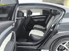 Volkswagen Magotan 2023 2 Million Units Commemorative Edition 330TSI DSG Luxury - ფოტო 11