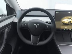 Tesla Model Y Rear-Wheel Drive - ფოტო 15