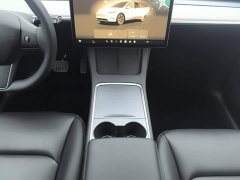 Tesla Model Y Rear-Wheel Drive - ფოტო 16