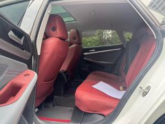 Volkswagen Lingdu L 280TSI DSG Dazzling Red Edition - ფოტო 5