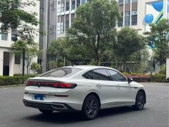 Volkswagen Lingdu L 280TSI DSG Dazzling Red Edition - ფოტო 6