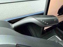 Tesla Model Y Rear-Wheel Drive - ფოტო 17