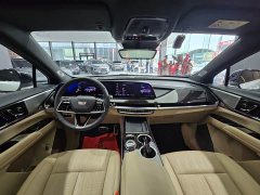 Cadillac XT5 2025 2.0T Luxury - ფოტო 10