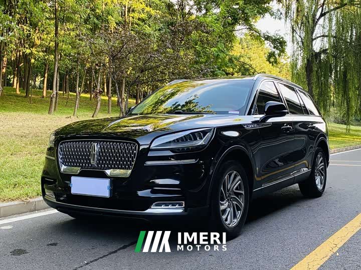 Lincoln Flying Spur Aviator 3.0T V6 AWD Premium - автомобиль из Китая