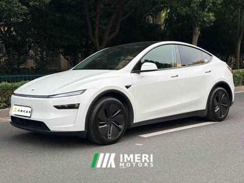 2025 Tesla Model Y Rear-Wheel Drive