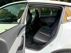 Tesla Model Y Rear-Wheel Drive - ფოტო 8