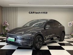 Tesla Model Y Rear-Wheel Drive - ფოტო 1