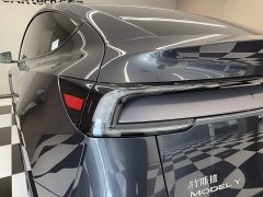 Tesla Model Y Rear-Wheel Drive - ფოტო 10