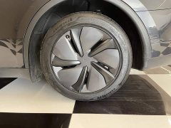 Tesla Model Y Rear-Wheel Drive - ფოტო 11