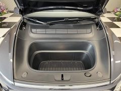 Tesla Model Y Rear-Wheel Drive - ფოტო 12