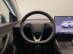 Tesla Model Y Rear-Wheel Drive - ფოტო 14