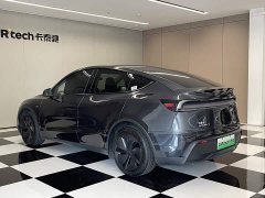 Tesla Model Y Rear-Wheel Drive - ფოტო 7