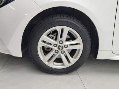 Toyota Corolla 1.8L CVT Luxury - ფოტო 6